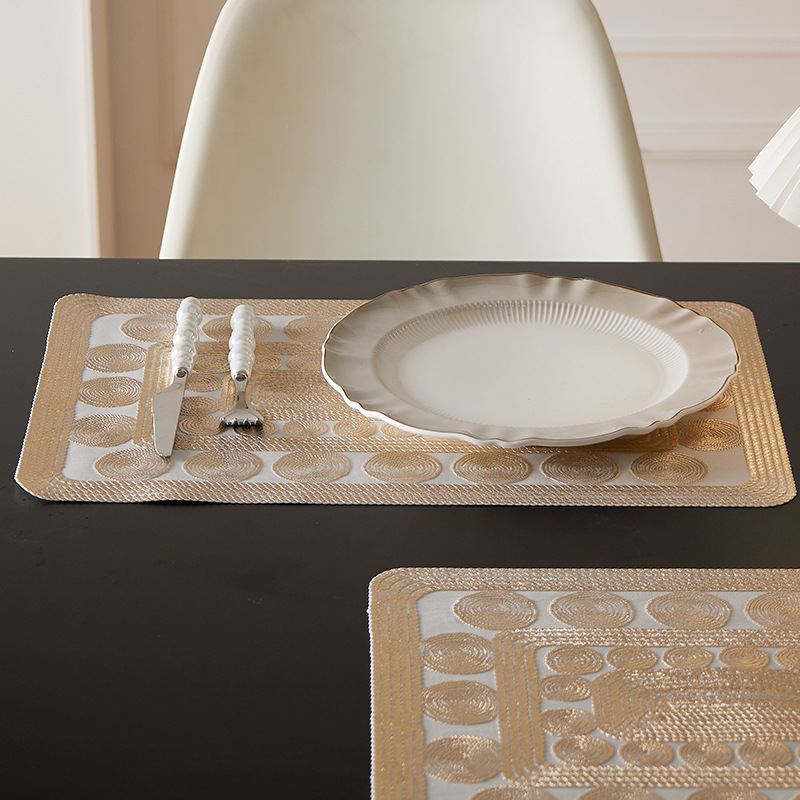 跨境新款注塑餐垫层层圈餐垫隔热垫高级感餐垫轻奢风产品图