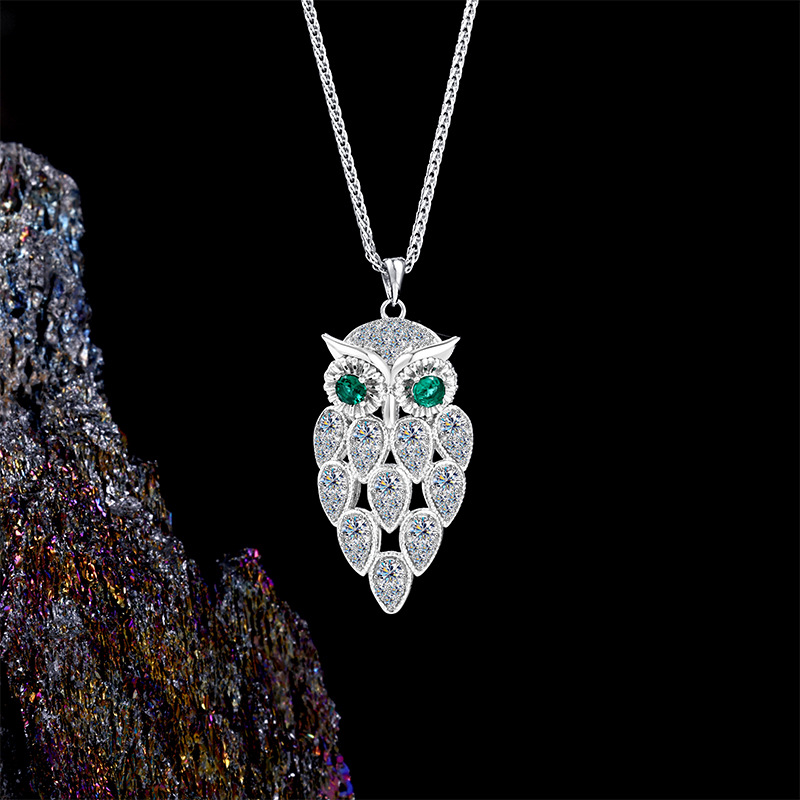 European and American cross-border copper micro-inlaid moissanite owl collarbone chain for women, light luxury, niche and versatile, cute bird silver necklace details Picture