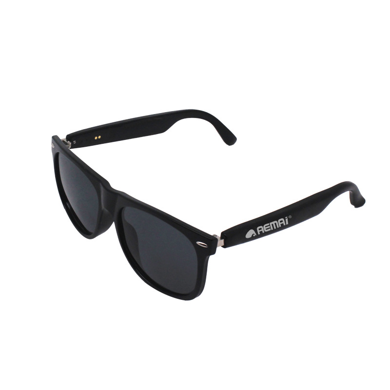 aemai smart glasses, music headphones, listening to music, making calls, sunglasses that can be paired with myopia lenses, sunglasses, and Bluetooth ai glasses Application Scenario