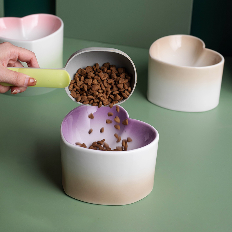 Pet supplies: Cat-specific feeding bowls, pet food basins, pet water dispensers, pet feeding supplies, pet bowls, pet feeders, pet water dispensers, pet feeding basins, pet feeding utensils, pet water dispensers Application Scenario