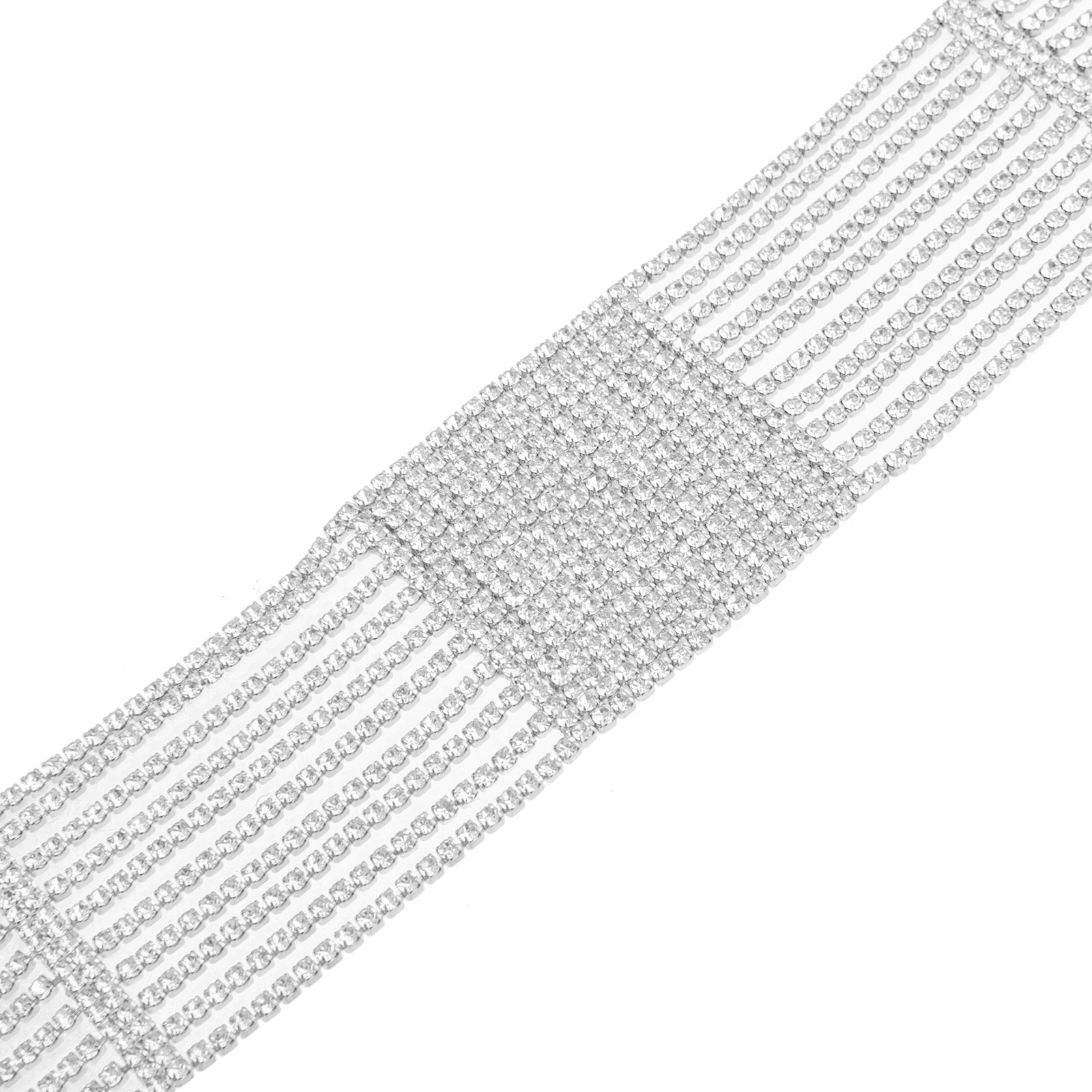 European and American cross-border fashion necklace for women, multi-layered horizontal striped square neck chain, exaggerated stage style banquet party accessory, full diamond shiny accessory Application Scenario