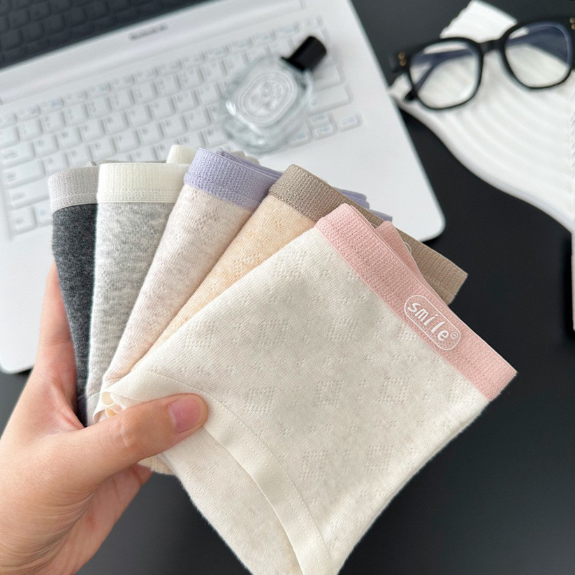 New type of underwear, Class A pure cotton comfortable women's mid-waist seamless antibacterial women's triangle underwear Specification image