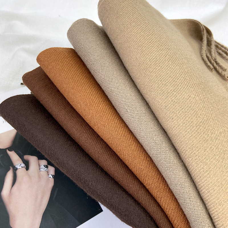 One-piece delivery of new autumn and winter solid-color scarves, Japanese and Korean imitation cashmere scarves, women's high-end warm shawls, Chinese red year-end party scarves, wholesale from street stalls details Picture