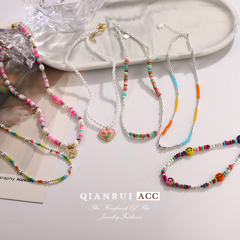 Candy-colored heart-shaped beaded necklace, summer dopamine smiling face heart-shaped collarbone chain, colorful color-blocking niche sweater chain