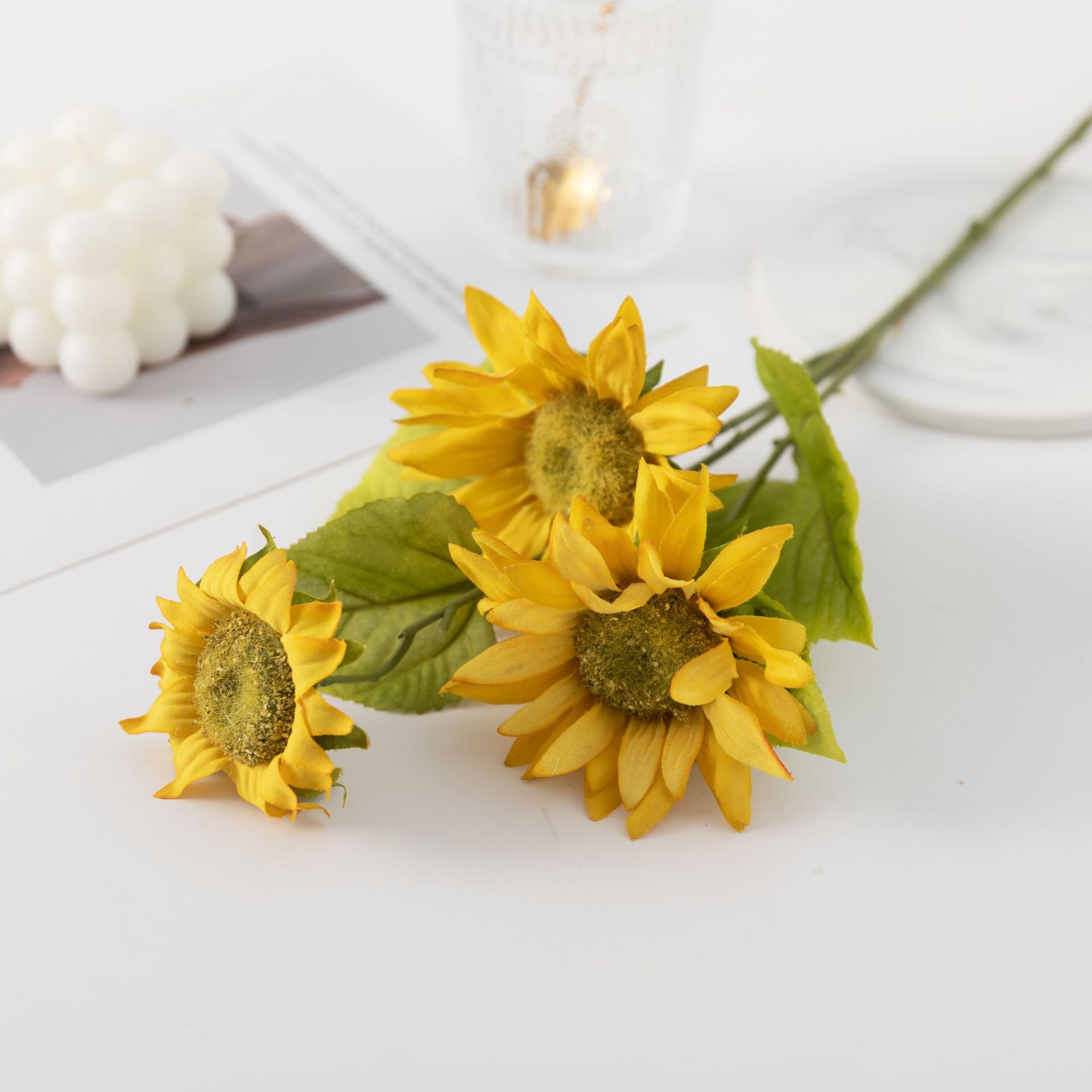 Artificial flower wedding sunflowers, artificial sunflowers, outdoor wedding decoration, artificial flower ornaments, wholesale of handcrafted artificial flowers Specification image