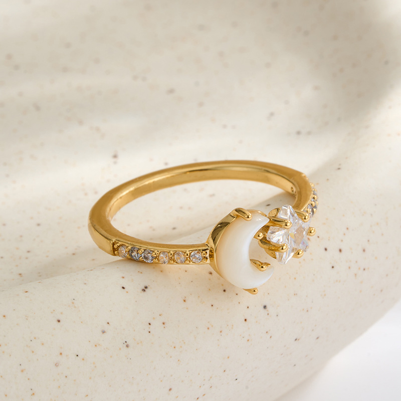 Factory direct supply of Star Moon Mother-of-pearl open ring copper alloy real gold electroplated light luxury adjustable ring in stock wholesale Application Scenario