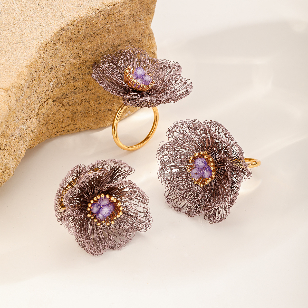 Nasha cross-border best-selling hand-woven copper wire flower ring, high-end and light luxury camellia flower high-end open ring details Picture