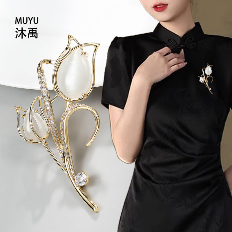 Tulip brooch, high-end and individual, ins exquisite brooch, silk scarf buckle, fashionable and versatile pin, suit cheongsam accessory