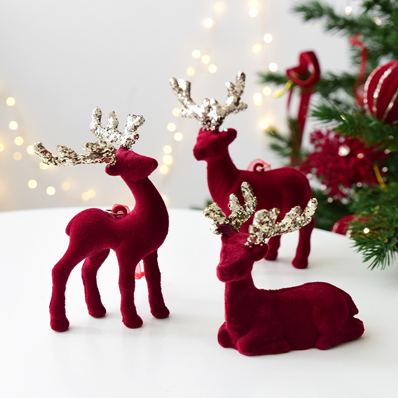 Christmas decorations: Christmas reindeer desktop ornaments, Christmas tree decorations, hanging ornaments, red velvet deer pendants details Picture