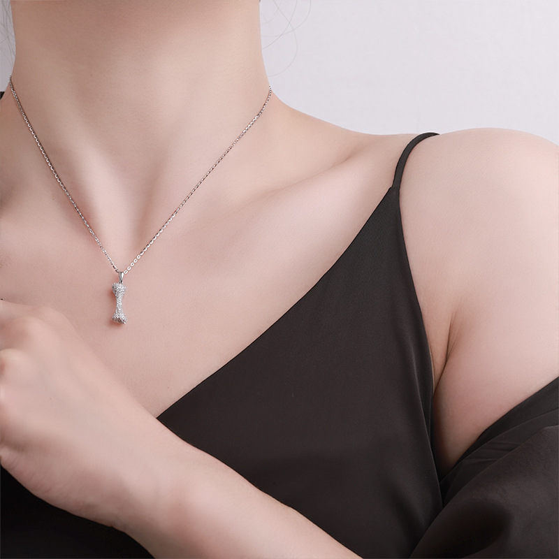 Wang Yibo's S925 sterling silver full diamond bone necklace, a high-end, light luxury, niche diamond-encrusted trendy pendant for both men and women