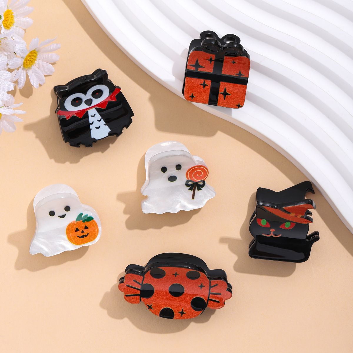 European and American Halloween series ghost pumpkin candy small flat clip acrylic unique and funny festival hair accessory design Specification image