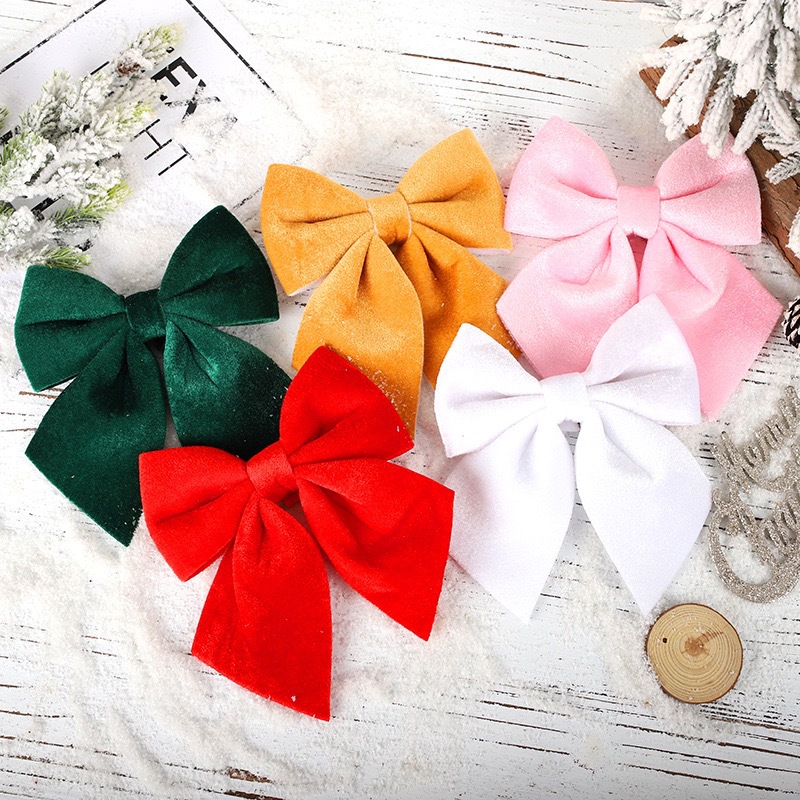 Wholesale of European and American creative Christmas decorations, flat velvet, butterfly decorative accessories, bow ties, hanging ornaments and dressing props
