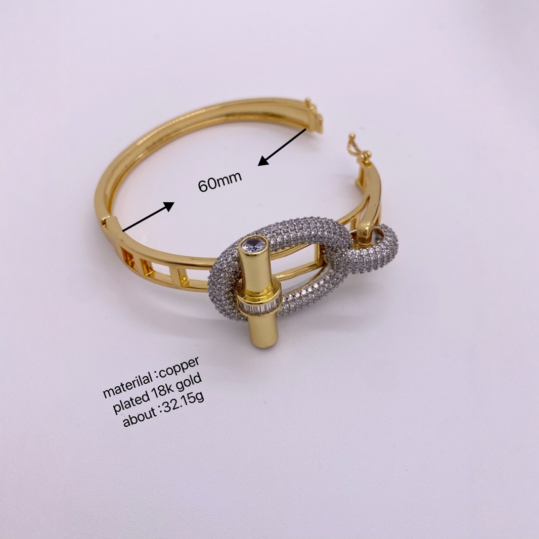 Cross-border new horizontal bar ot series ring and bracelet set, pig nose light luxury copper inlaid zircon bracelet ring Specification image