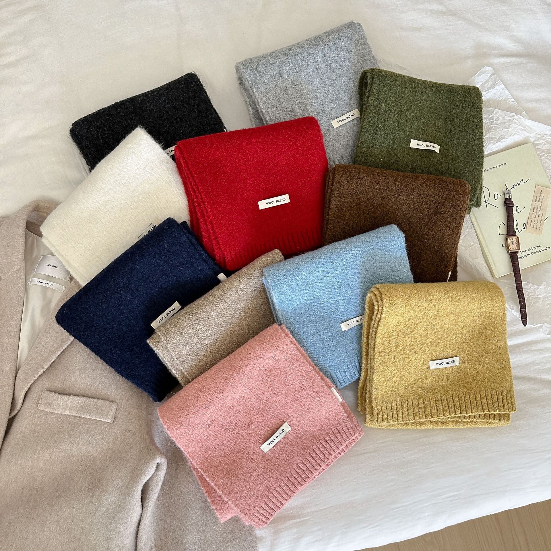 Solid-color wool blend scarf for women, autumn and winter, knitted woolen, warm, Korean-style, versatile, fashionable, fresh and sweet neck details Picture