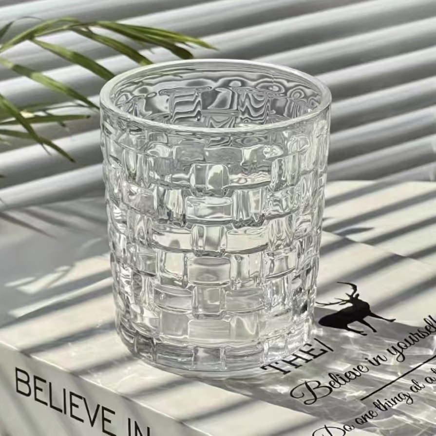 Rattan embossed glass cup with an ins style design, a niche and trendy creative beer cup for women's coffee, drinking and tea details Picture