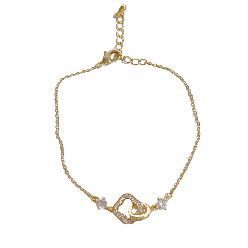 A unique and stylish zircon four-leaf flower interlocking bracelet with a sense of design, light luxury and simple, versatile jewelry wholesale Item Picture