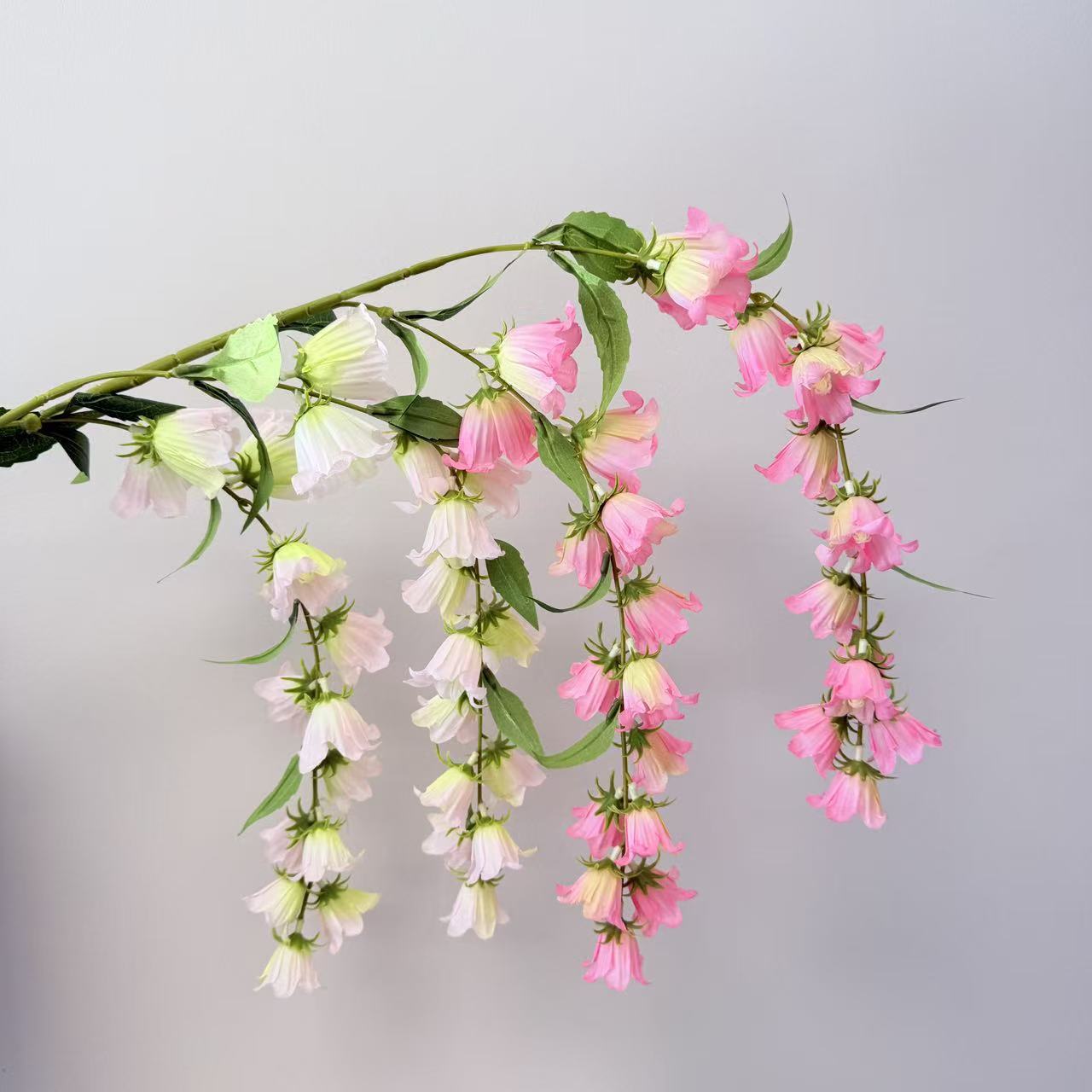 仿真垂吊铃兰花风铃花仿真花婚礼堂吊顶装饰垂吊花墙软装假花外贸详情图2