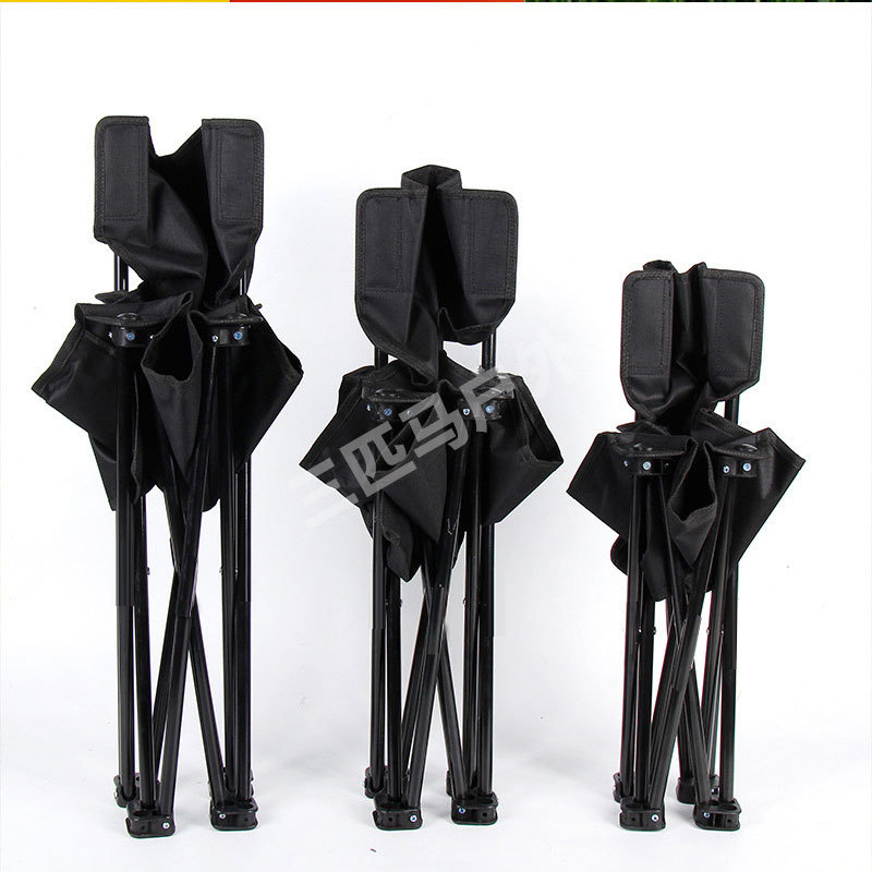 Wholesale outdoor folding chairs, art camping sketching chairs, seaside picnic leisure chairs, beach fishing stools Application Scenario