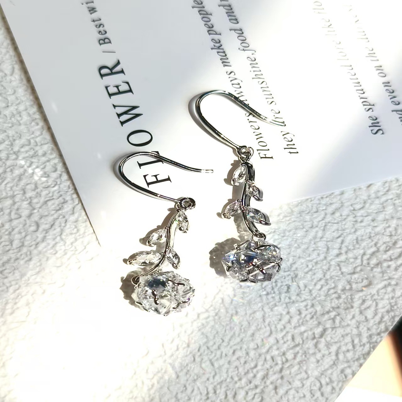 Long and elegant, light luxury zircon flower earrings, fashionable and versatile, round face slimming, tassel earrings for women, fashionable details Picture