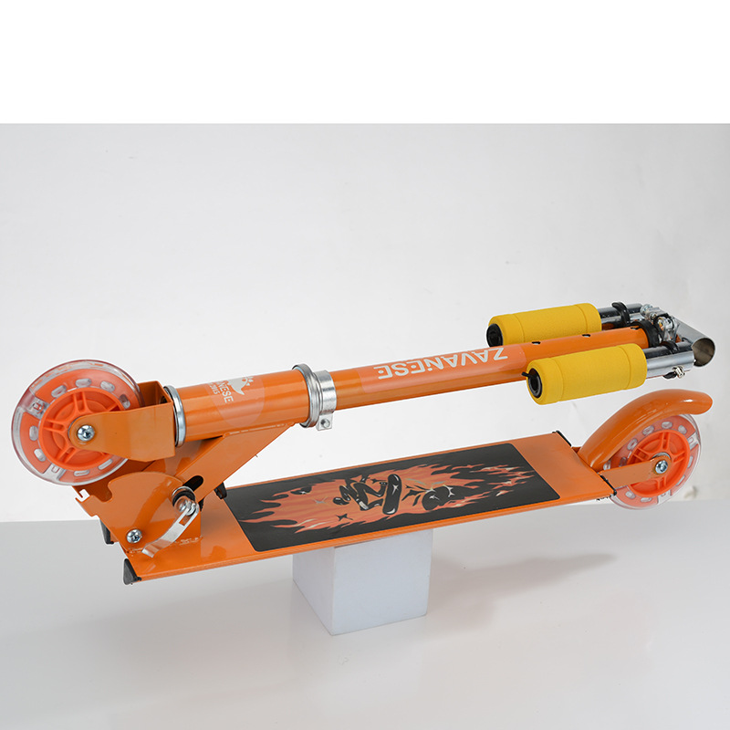 儿童滑板车实物图