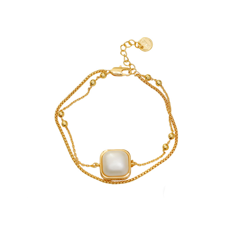 Hyacinth simple geometric cube sugar resin pendant bracelet with double-layer layering 2025 Douyin bestseller, a light luxury and high-end accessory for women Item Picture