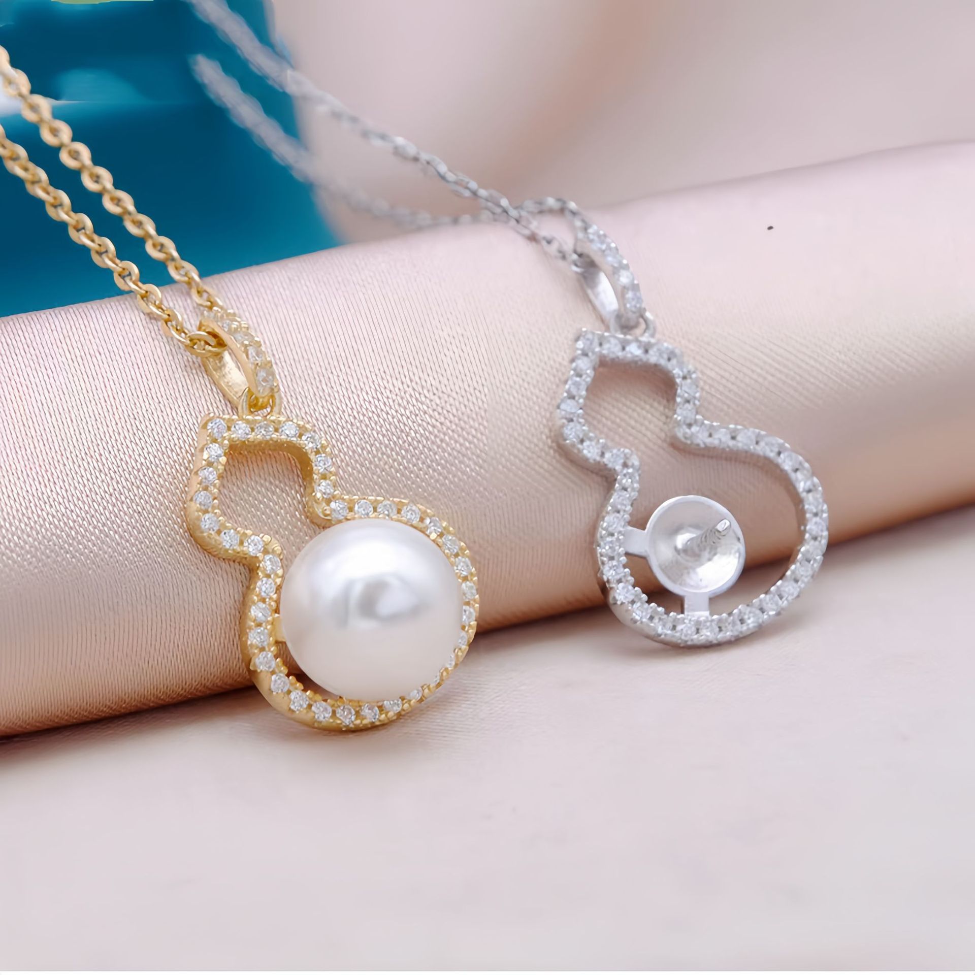 DIY jewelry accessories: copper-plated 18K true gold, slightly inlaid zircon gourd, pearl pendant, necklace