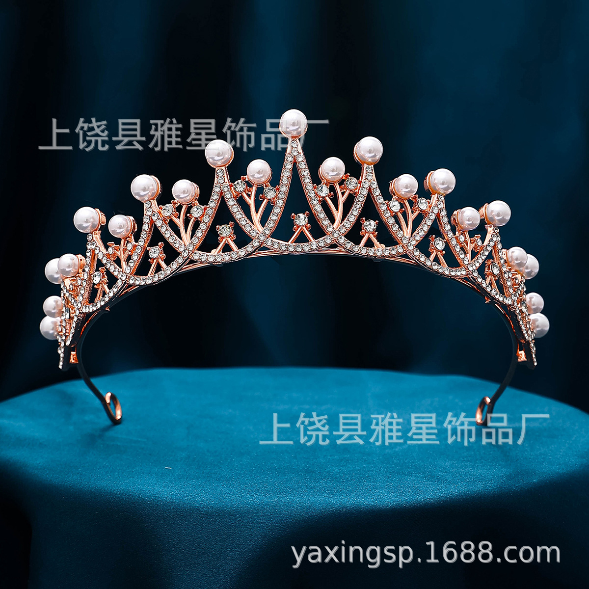 New diamond and pearl silver princess headwear, grand wedding dress, super glittering crystal luxurious bridal crown Application Scenario