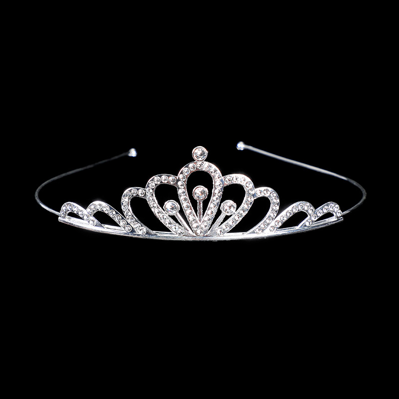 Children's crown headband, girl's birthday headwear, baby's small crown, dance dress, and gold crystal diamond hair accessory Application Scenario