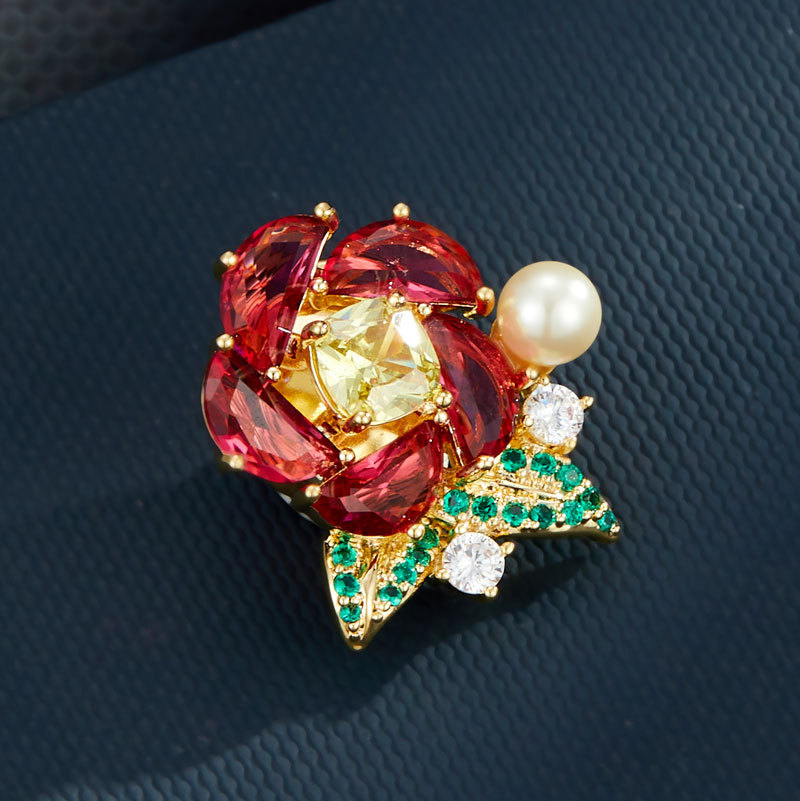 Sweet and cute crystal flower brooch, light luxury and high-end feel, camellia magnetic clasp suit jacket accessory, corsage for women