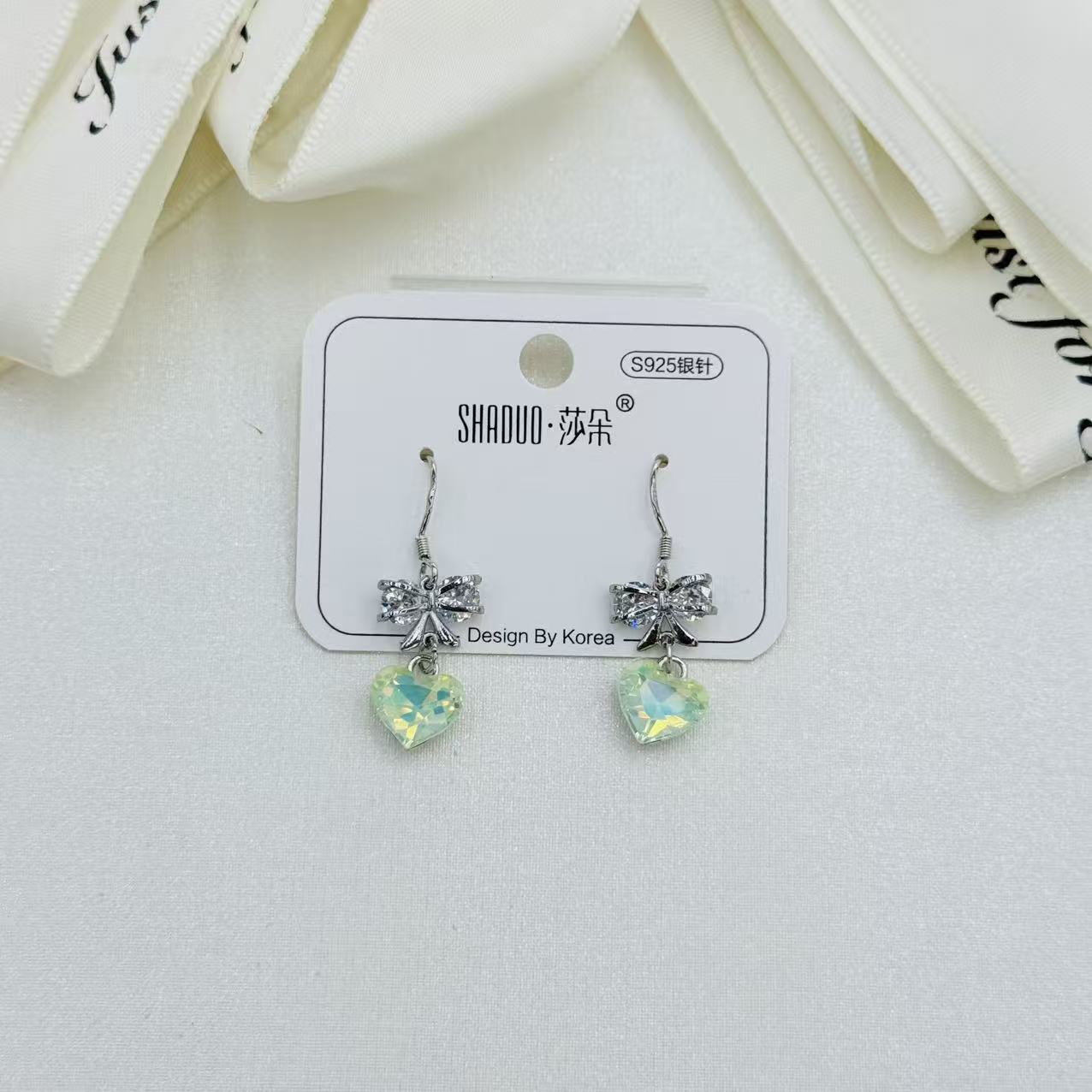 Silver heart-shaped crystal pendant earrings and earrings, Chinese-style stud earrings and silver needle accessories Specification image