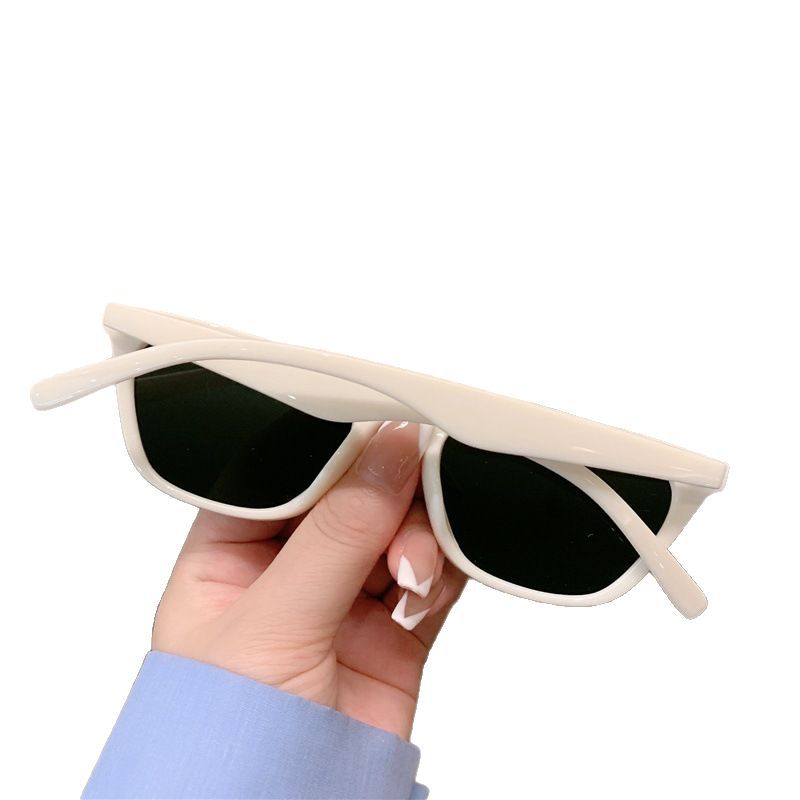 Белая квадратная поляризованная линза для очков Item Picture
