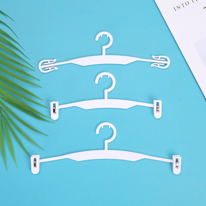 Inner clothes hanger, plastic fashion underwear and underpants rack, white underwear and underpants clips, shopping mall, supermarket, household clothes hanger, consignment