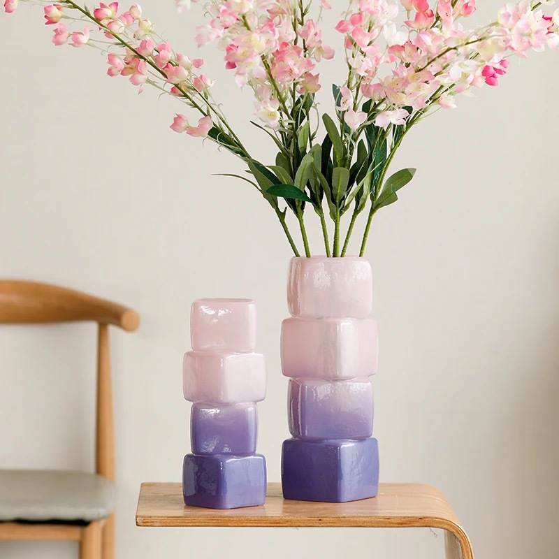 Artistic vase, glass, high-end French vintage, creative geometric table decoration, living room flower arrangement, creative display piece details Picture