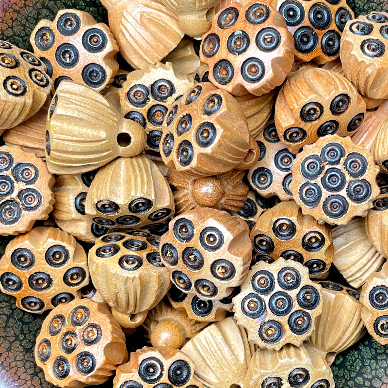 Peach wood home products lotus pod small accessories, wooden carved flower DIY loose accessories, prayer bead accessories, sachet accessories details Picture