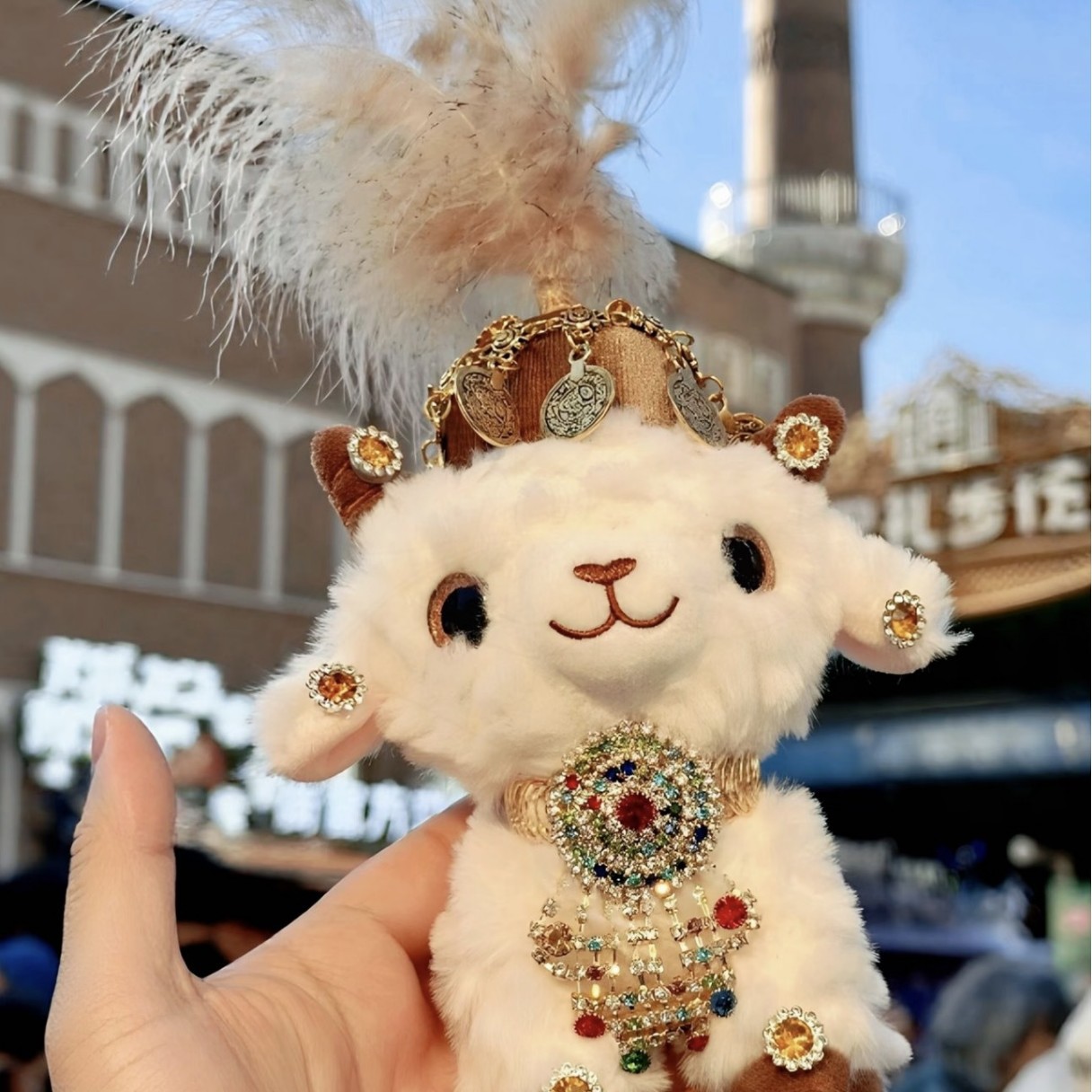Xinjiang's popular plush toy, Altay's soft and cute little sheep doll, is a ethnic-style cultural and creative plush toy Specification image