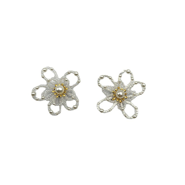 Handmade beaded clothing accessories, three-dimensional double-layer five-petal flower DIY earrings, hairpins, semi-finished accessories Item Picture