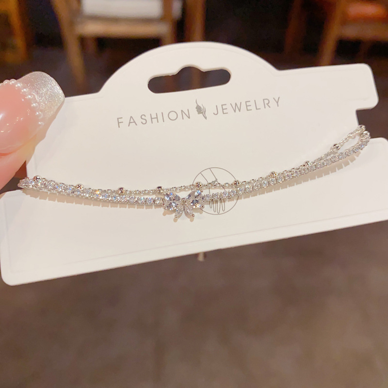 The new summer fashion, light luxury and high-end double-layer full diamond bow bead bracelet is exquisite, versatile and super dazzling Application Scenario