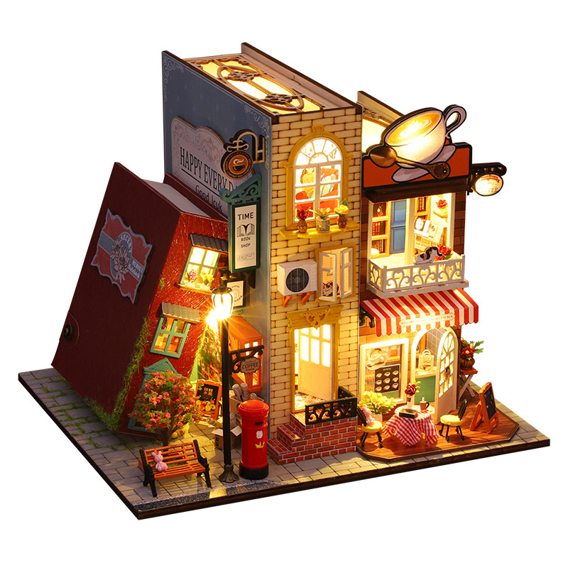 The miniature street scene model illuminated by lights, including bookstores, coffee shops, mailboxes, street lamps, benches, dormitories, decorative lights and tables for setting up stalls Item Picture