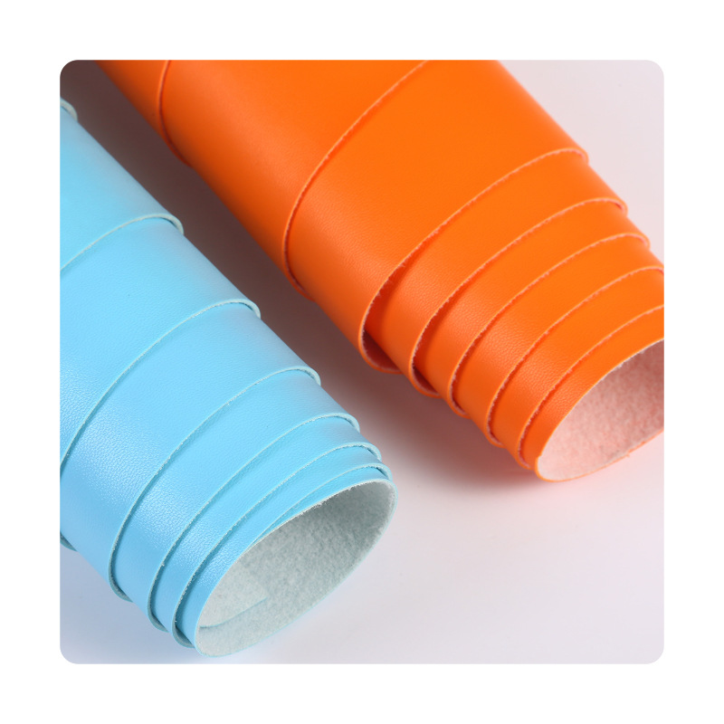 1.1厚细羊纹半pu皮革面料环保家具软包沙发皮箱包鞋材人造革批发