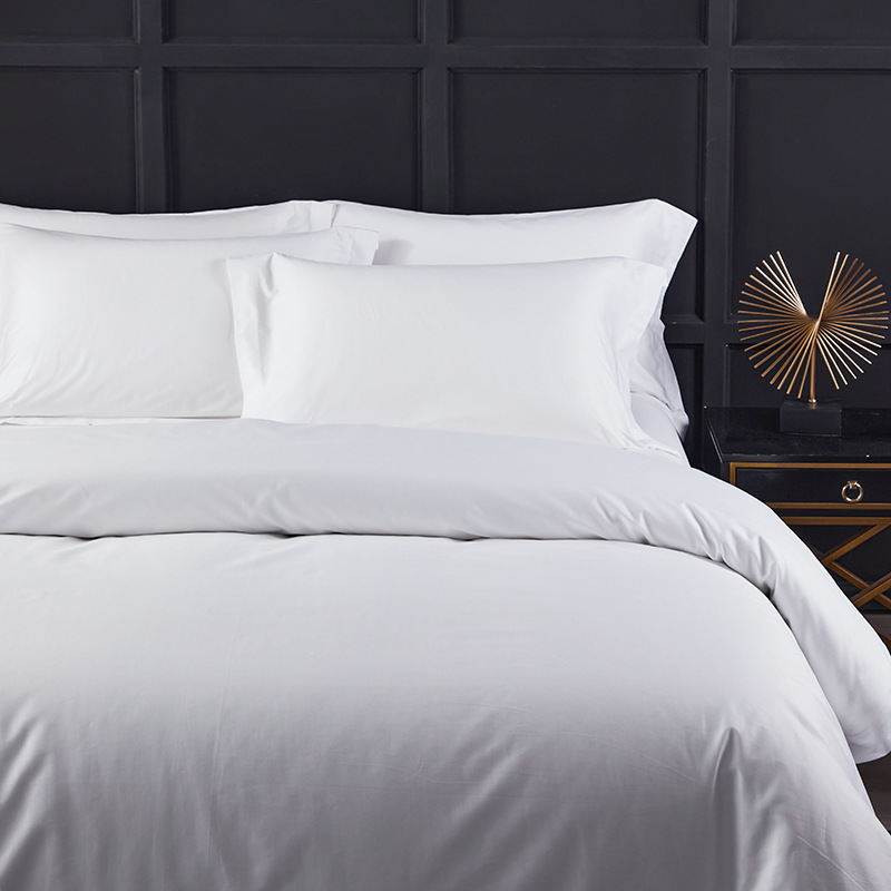 Wholesale of four-piece sets of white bed sheets and duvet covers for five-star hotel linens, guesthouses and homestays details Picture