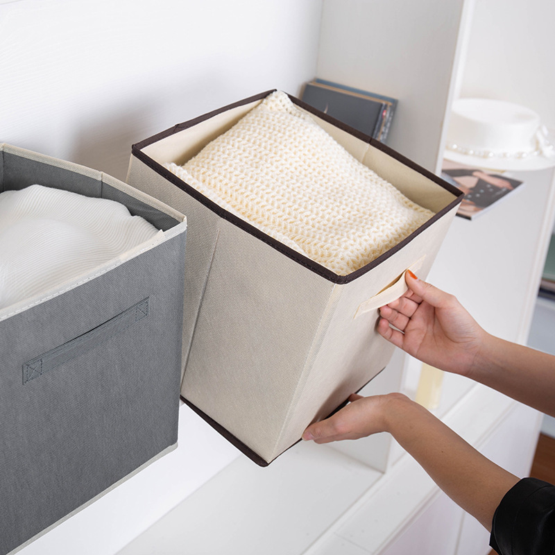 Uncovered Hand-Held Fabric Clothing Organization Dust-Proof Storage Box, Storage Basket, Folding Storage Box For Underwear, Pants And Socks Application Scenario
