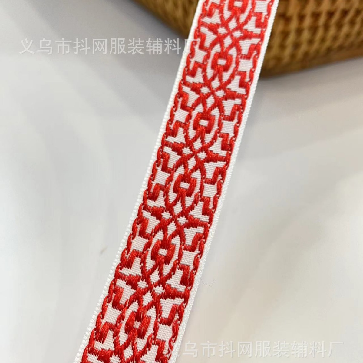 Wholesale of 2.0- 4.1cm multi-style ethnic jacquard embroidery webbing, performance costume accessories, gift boxes and packaging straps Application Scenario