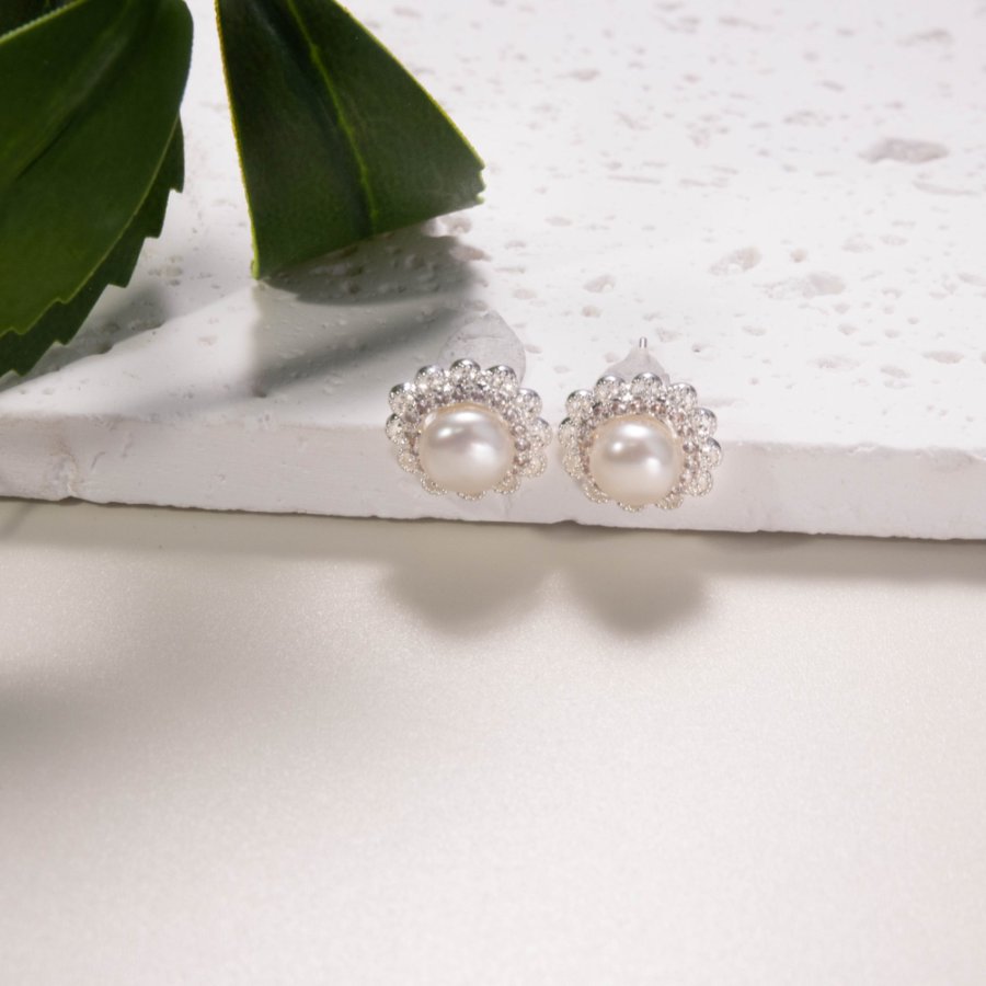 New copper-plated real gold S925 silver stud women's natural pearl jewelry, slightly inlaid zircon sunflower style full figure