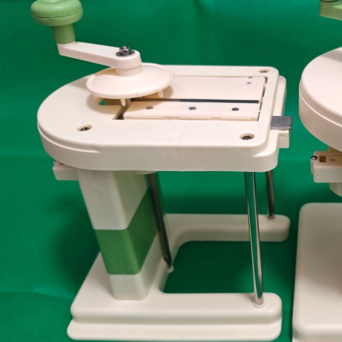 Cabbage slicer, cabbage shredder, kitchen and restaurant tool for cutting scallions and Chinese cabbage, vegetable cutter, cross-border foreign trade Application Scenario