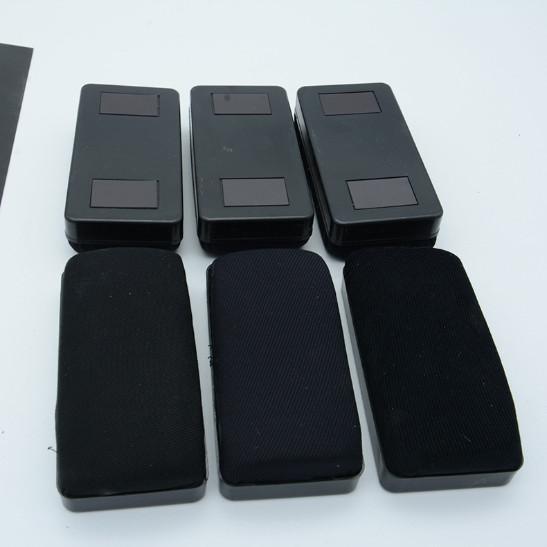 Black shell and black cloth bulk board eraser, office, teaching and learning stationery, easy to wipe, leaving no trace, whiteboard, magnetic and anti-slip Application Scenario