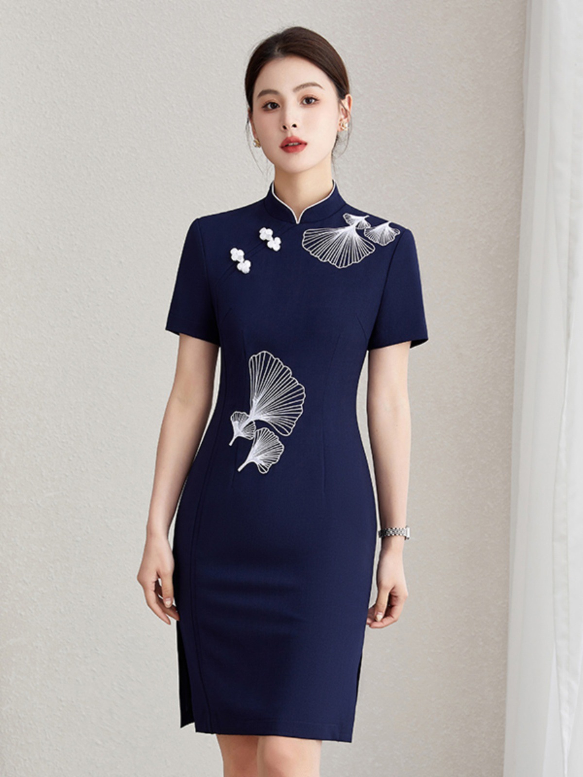 A new Chinese-style improved cheongsam for women's summer charm in a dress Specification image
