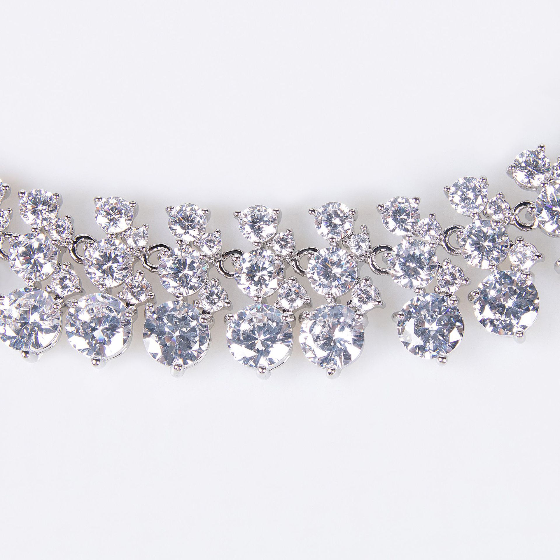 Europa y américa lujo nupcial conjunto collar 307 piezas superflash mujer simple temperamento circonitas pendientes de alta joyería joyería de gutisa joyas de banquete vestido accesorios details Picture