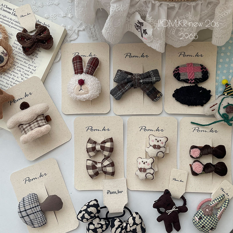 New coffee-colored autumn and winter retro fabric children's hair clips, handcrafted bangs clips, baby bear hair bands, and hair accessories for women details Picture