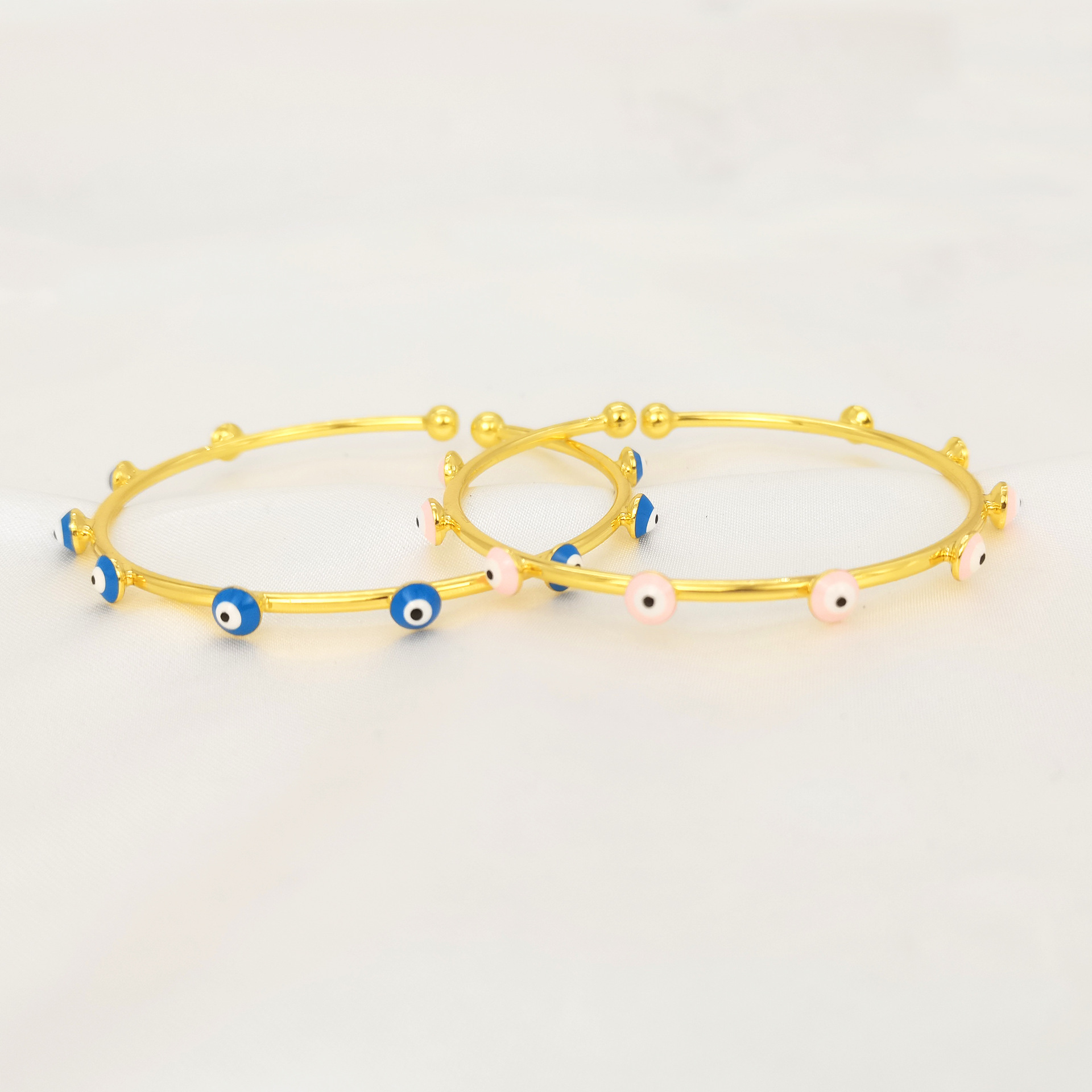 New European and American fashion accessories, oil-dripping Devil's Eye bracelet and wristband, women's Instagram cold style creative color-preserving jewelry full figure