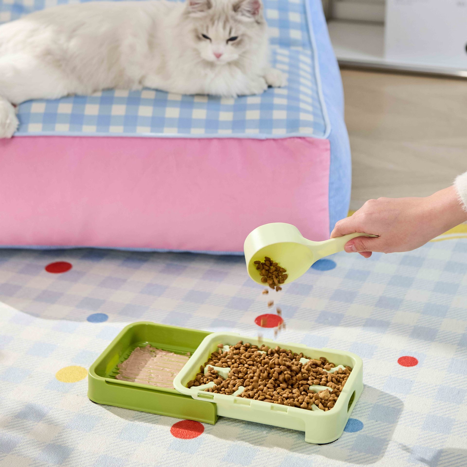 Nueva venta al por mayor pet pump licking slow food bowl anti-flop cat licking pad pet double bowl para perros Application Scenario